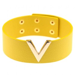 V-shaped Collar